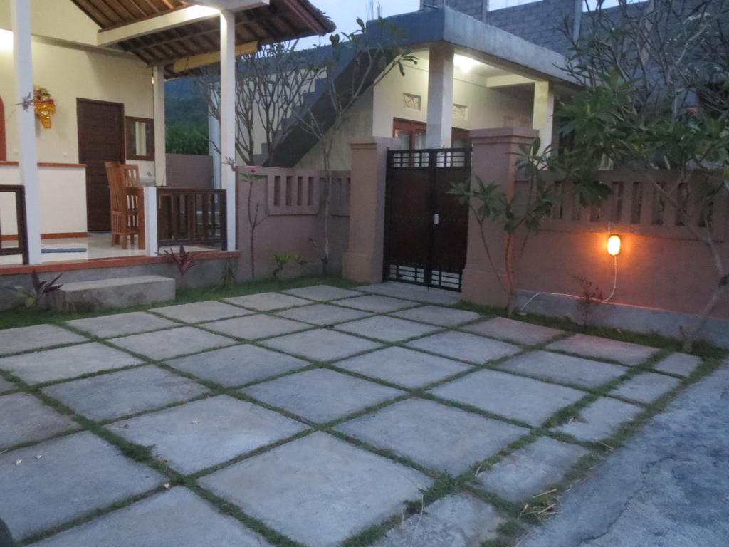 Mesari Homestay & Warung Amed  Exterior photo