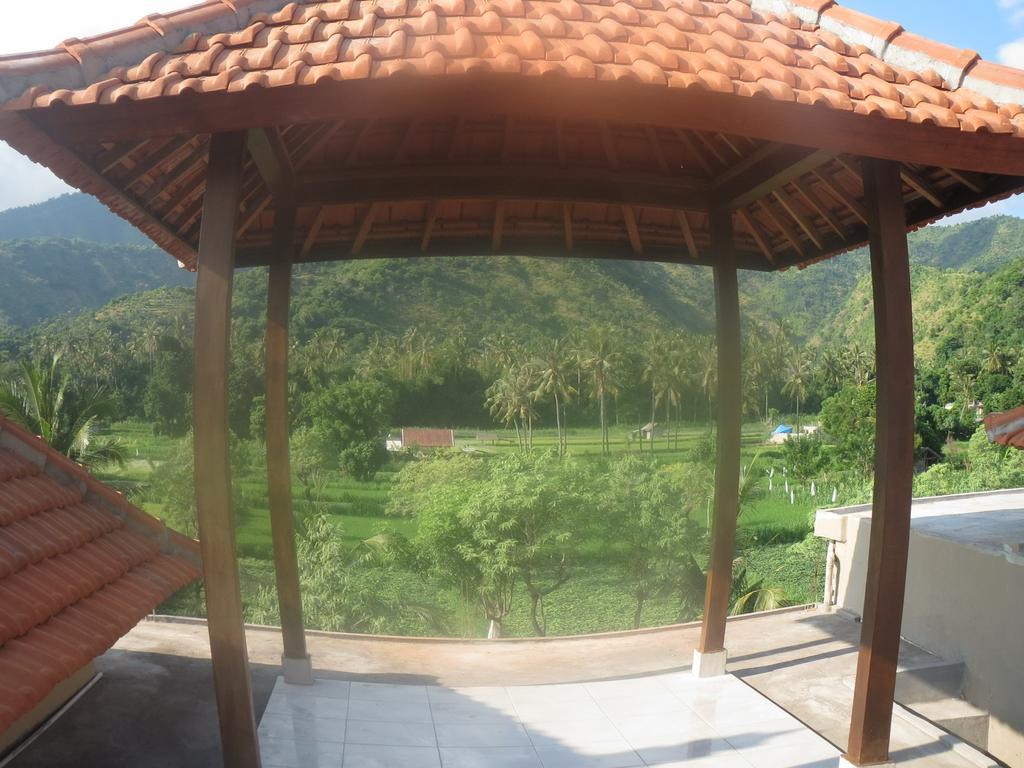 Mesari Homestay & Warung Amed  Exterior photo