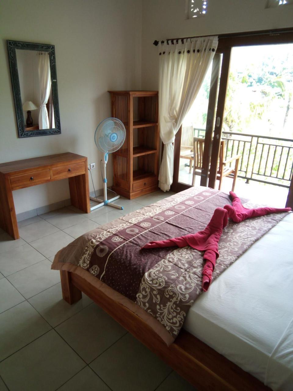 Mesari Homestay & Warung Amed  Exterior photo