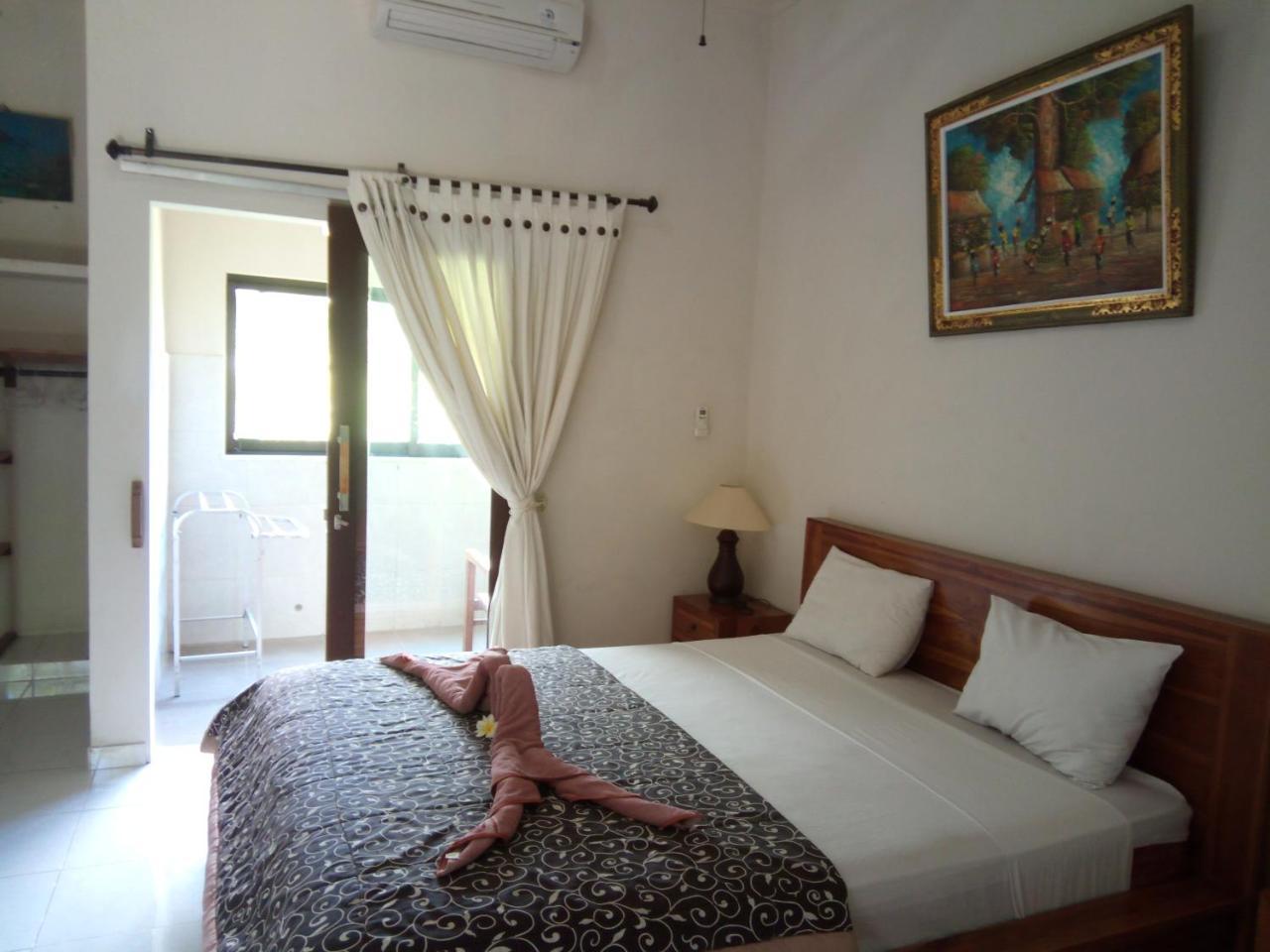 Mesari Homestay & Warung Amed  Exterior photo